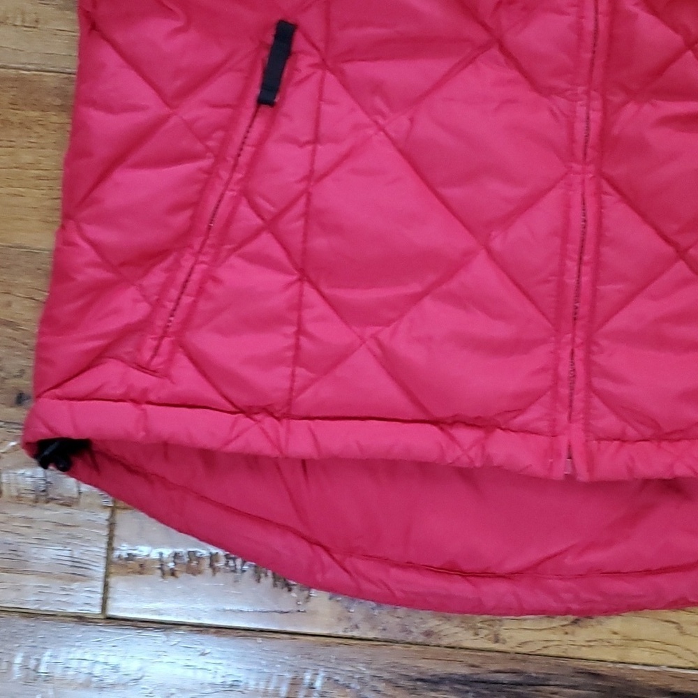 Duluth Trading Co red quilted barn vest - Picture 3 of 7